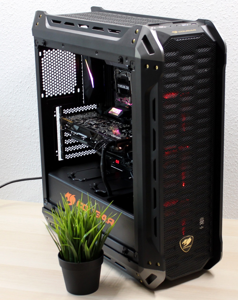 Cougar computer mid-tower chassis